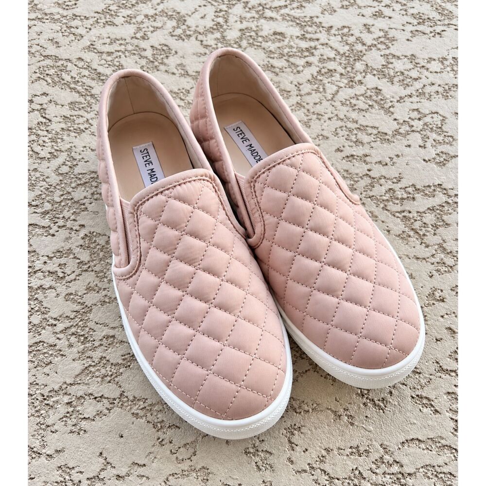 Steve Madden Women's Quilted Slip on Shoes Sneakers Blush Pink Size 8.5